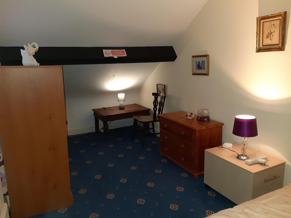 Phoenix Nights * Barrow-in-Furness